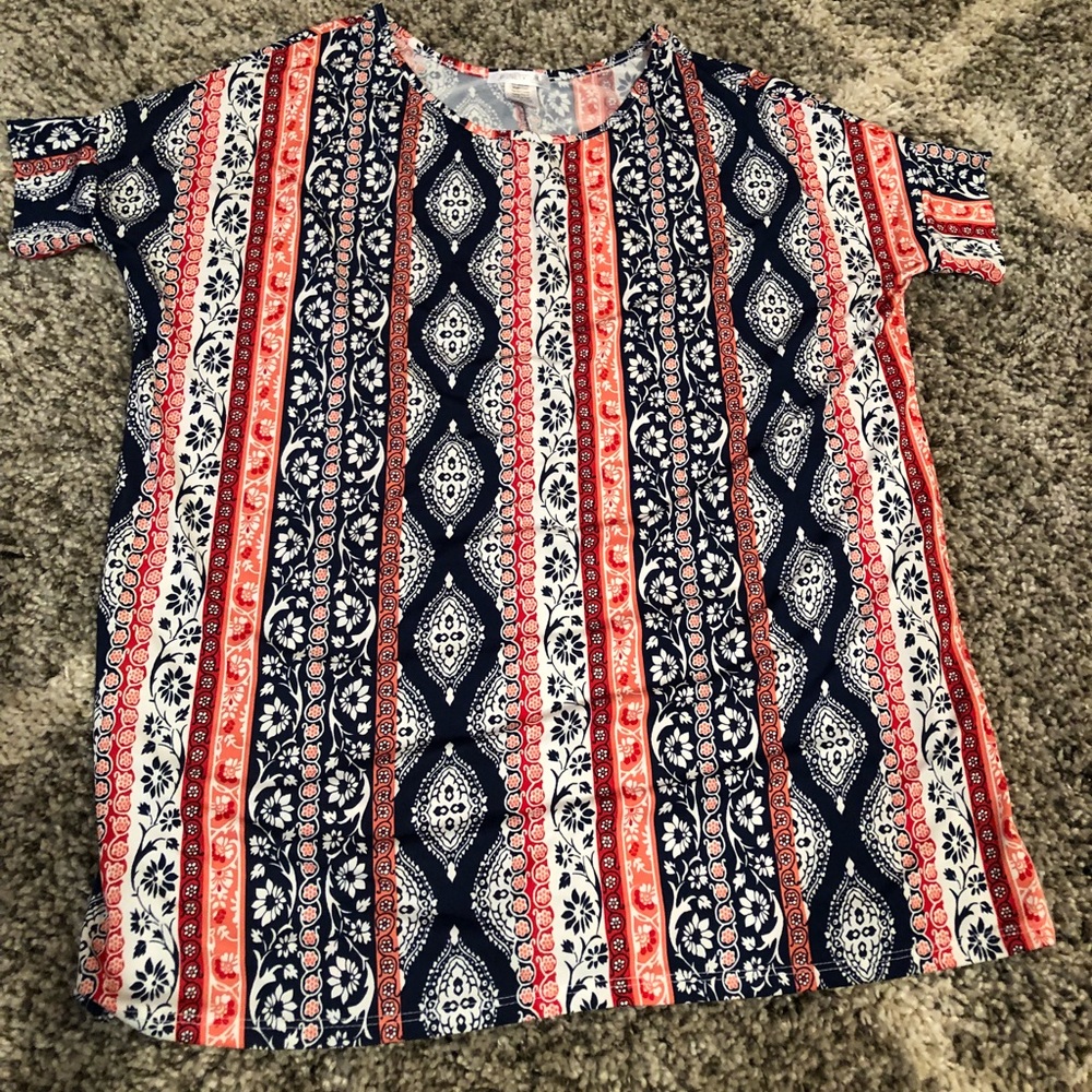 ❣️SOLD❣️Honey & Lace Silky Print Tunic